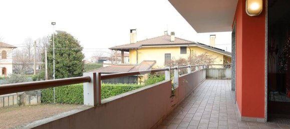 4 bedrooms Villa in Vicenza, Italy No. 148925 11
