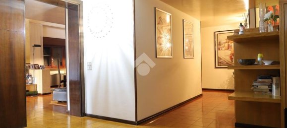 4 bedrooms Villa in Vicenza, Italy No. 148925 4