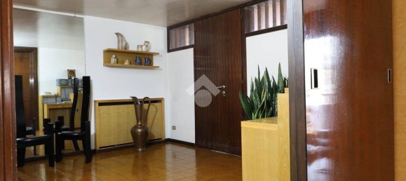 4 bedrooms Villa in Vicenza, Italy No. 148925 8