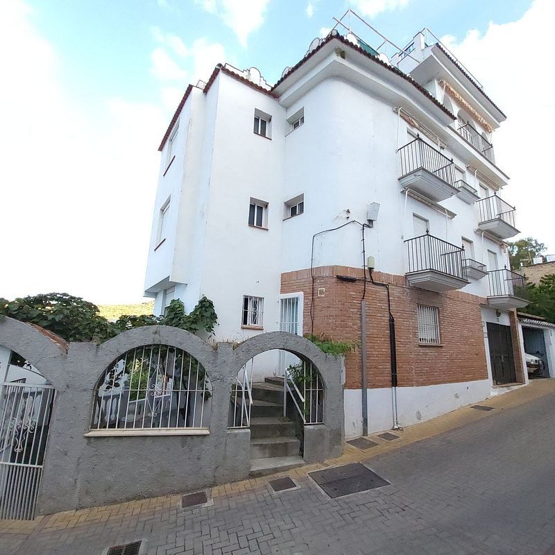 Hotel en Tolox, Spain No. 230661