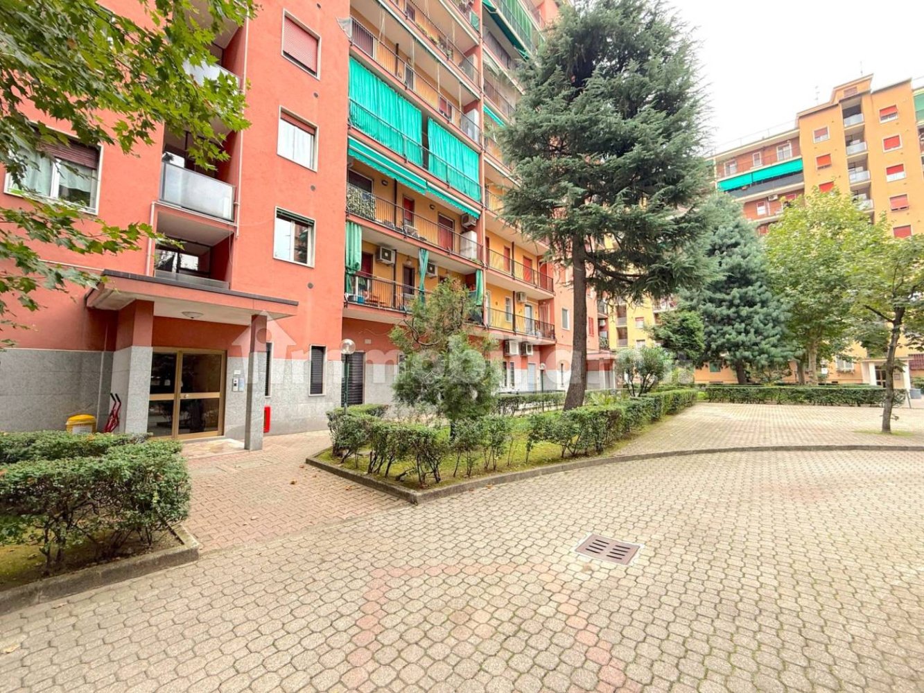 Apartamento de 1 dormitorio en Cologno Monzese, Italy No. 379841