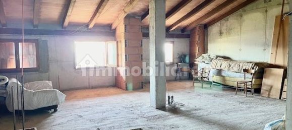 2 Schlafzimmer Haus in Udine, Italy, Nr. 96338 20