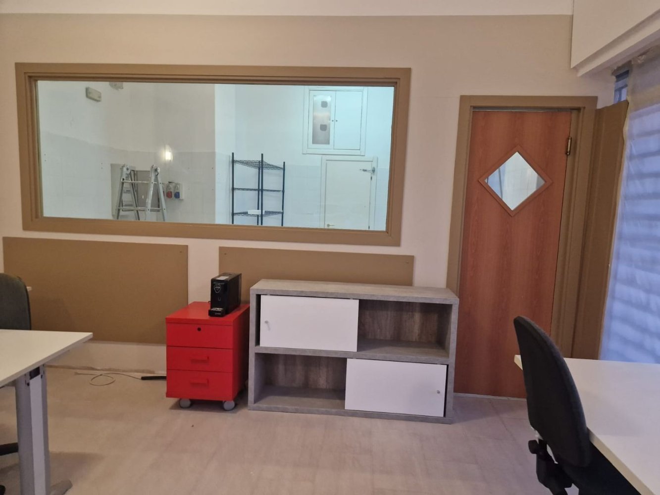 Gewerbliche Immobilie in Bastia Umbra, Italy 38m², Nr. 150956