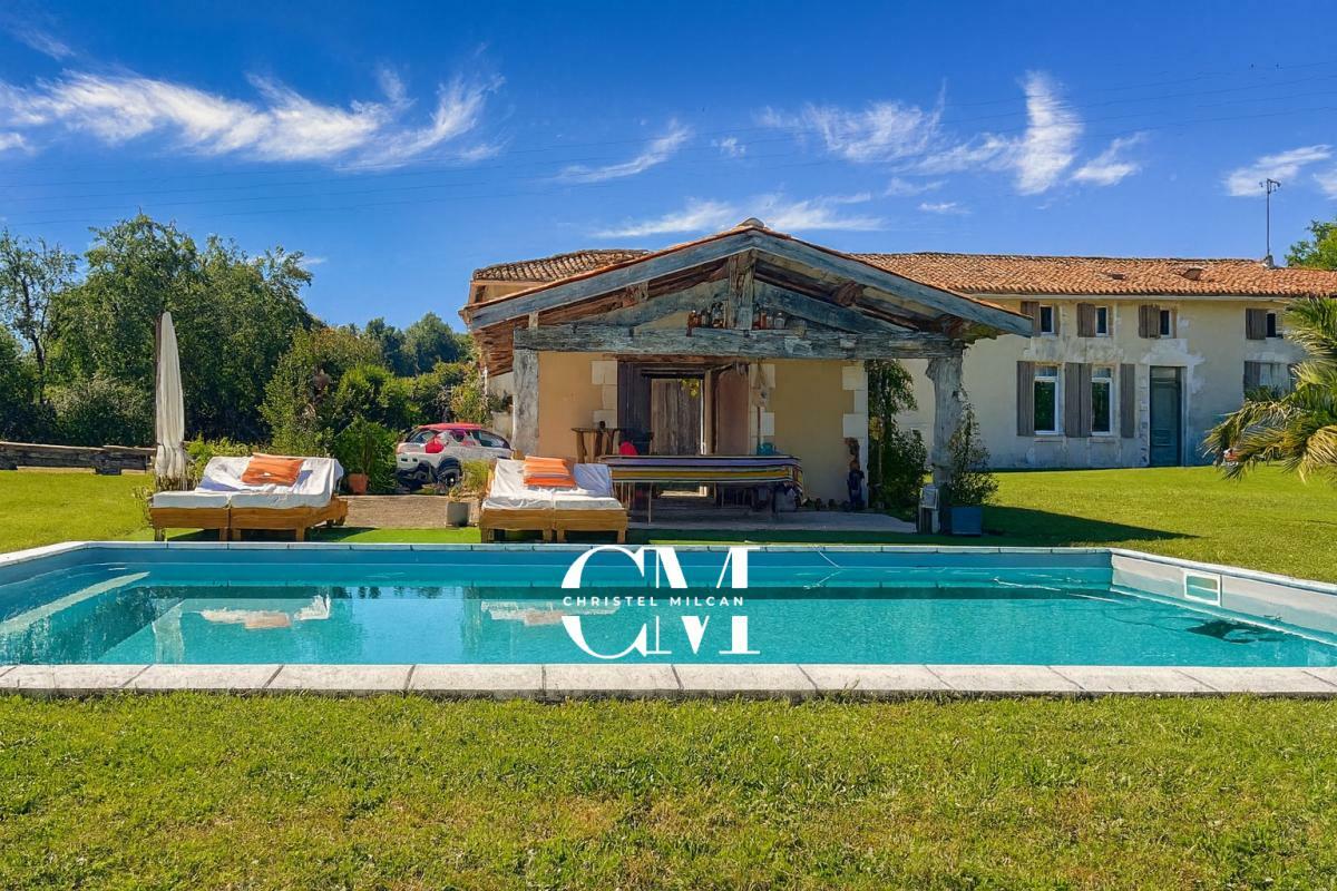 5 Schlafzimmer Haus in Barbezieux-Saint-Hilaire, France, Nr. 332457