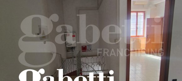 152m² Office in Montefortino, Italy No. 344768 8