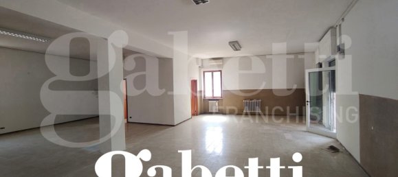 152m² Office in Montefortino, Italy No. 344768 5