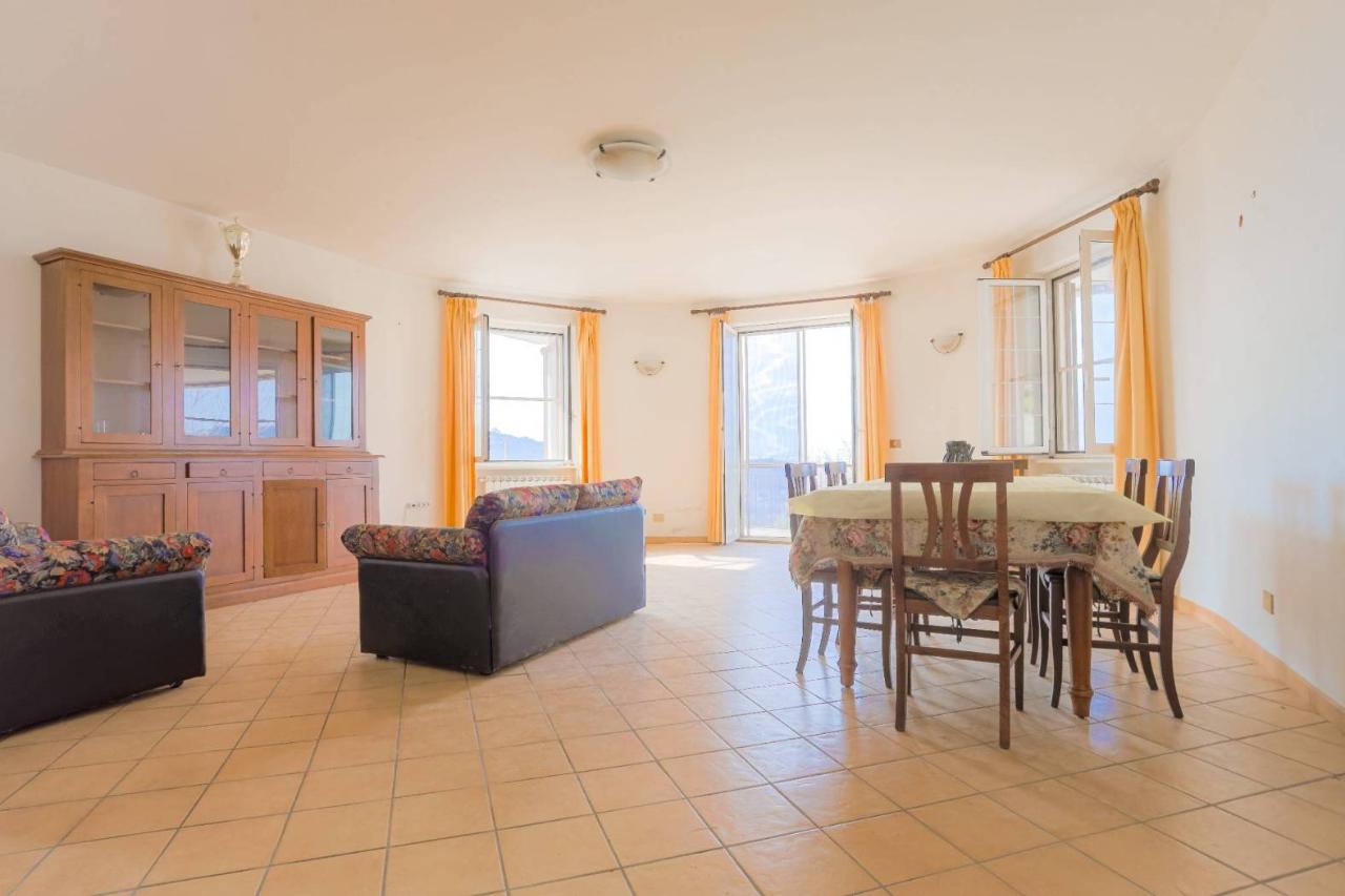 6-salle Villa à Sezze, Italy No. 167870