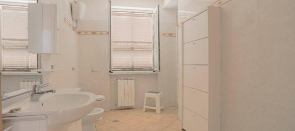 6-salle Villa à Sezze, Italy No. 167870 5