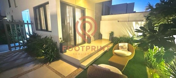 3 bedrooms Townhouse in Dubai, UAE No. 24598 7