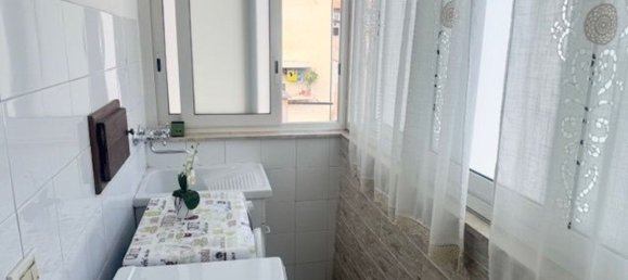 5 rooms Apartment in Livorno, Italy No. 306686 7