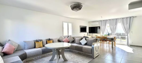 3 bedrooms House in Salon-de-Provence, France No. 332668 5