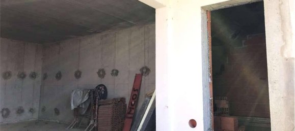 Villa de 4 divisões em Gavirate, Italy N.º 27810 21