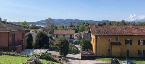 Villa de 4 divisões em Gavirate, Italy N.º 27810 19