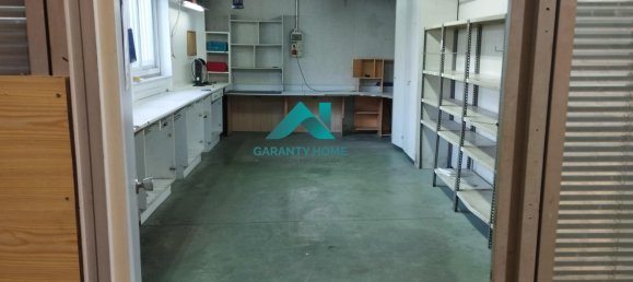 440m² Warehouse in Madrid, Spain No. 175559 4