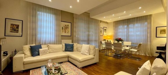 3 bedrooms Villa in Arese, Italy No. 166217 8