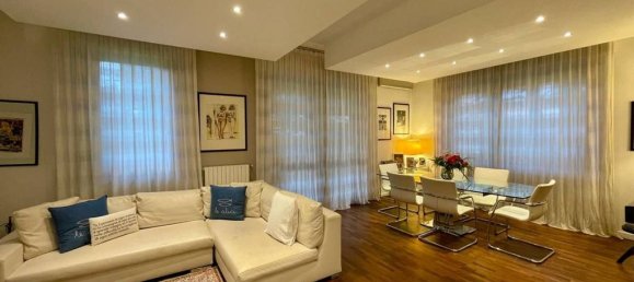 3 bedrooms Villa in Arese, Italy No. 166217 9