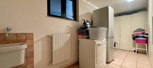 3 bedrooms Villa in Arese, Italy No. 166217 33