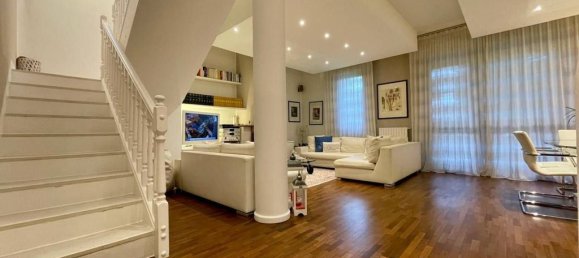 3 bedrooms Villa in Arese, Italy No. 166217 3