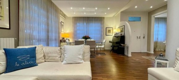 3 bedrooms Villa in Arese, Italy No. 166217 11