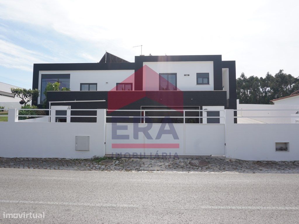 Casa de 4 dormitorios en Caldas da Rainha, Portugal No. 326141