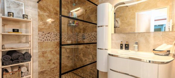 3-salle Appartement à Favoriten, Austria No. 226826 2