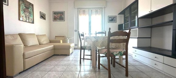 Apartamento de 2 habitaciónes en Cesenatico, Italy No. 5609 3