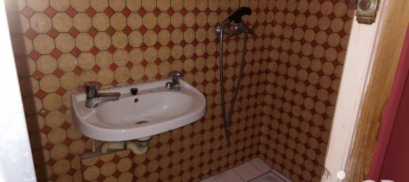 Casa T1 em Le Pont-Chretien-Chabenet, France N.º 216008 8