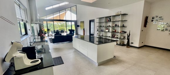 4 bedrooms Cafe / restaurant in Hua Hin, Thailand No. 8023 9