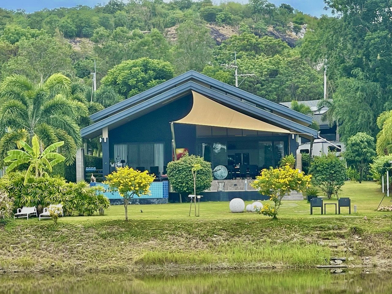 4 bedrooms Cafe / restaurant in Hua Hin, Thailand No. 8023