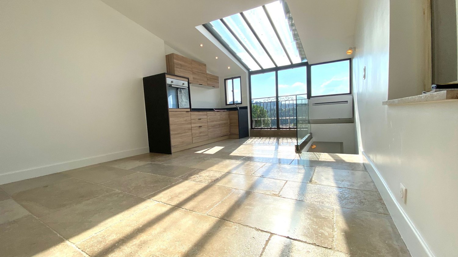 1 bedroom Townhouse in Biot, France No. 296171