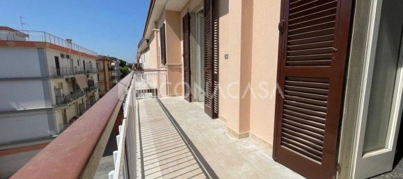 Квартира с 3 комнатами в Корато, Италия № 19433 13