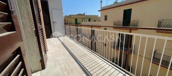 Квартира с 3 комнатами в Корато, Италия № 19433 12