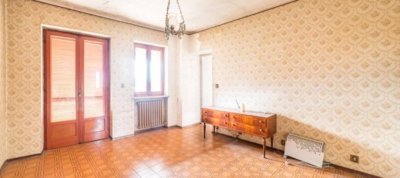 4 bedrooms House in Busca, Italy No. 159494 16