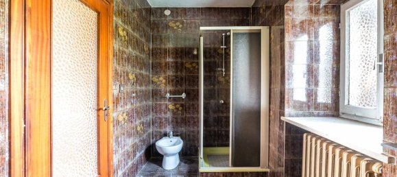 4 bedrooms House in Busca, Italy No. 159494 11