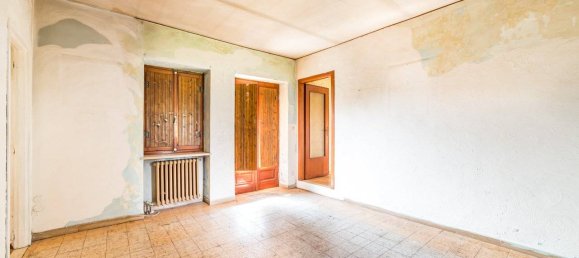 4 bedrooms House in Busca, Italy No. 159494 13