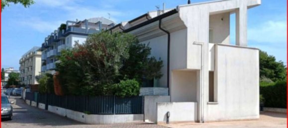 3 rooms Apartment in Mogliano Veneto, Italy No. 306787 2