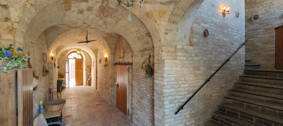 3 bedrooms House in Ripatransone, Italy No. 356535 10