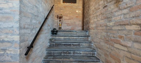 3 bedrooms House in Ripatransone, Italy No. 356535 9