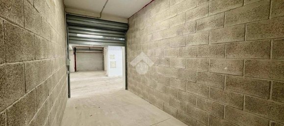 16m² Garage in Rome, Italy No. 350381 5