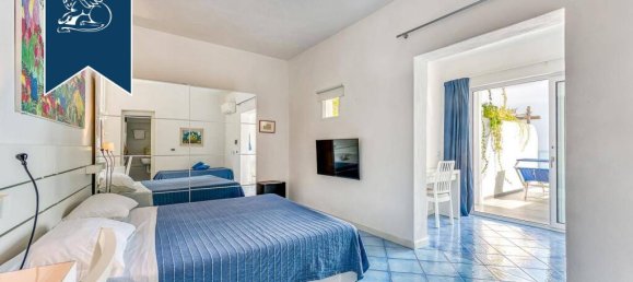 9 bedrooms Hotel in Naples, Italy No. 354923 12