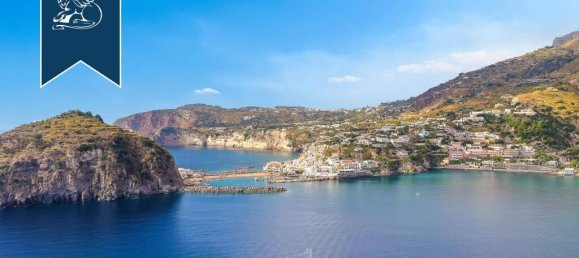 9 bedrooms Hotel in Naples, Italy No. 354923 2