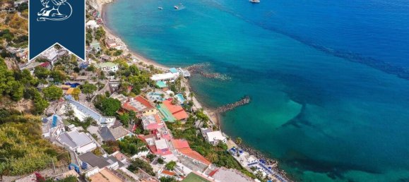 9 bedrooms Hotel in Naples, Italy No. 354923 4