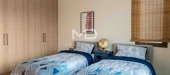 5 bedrooms Villa in Abu Dhabi, UAE No. 47954 10