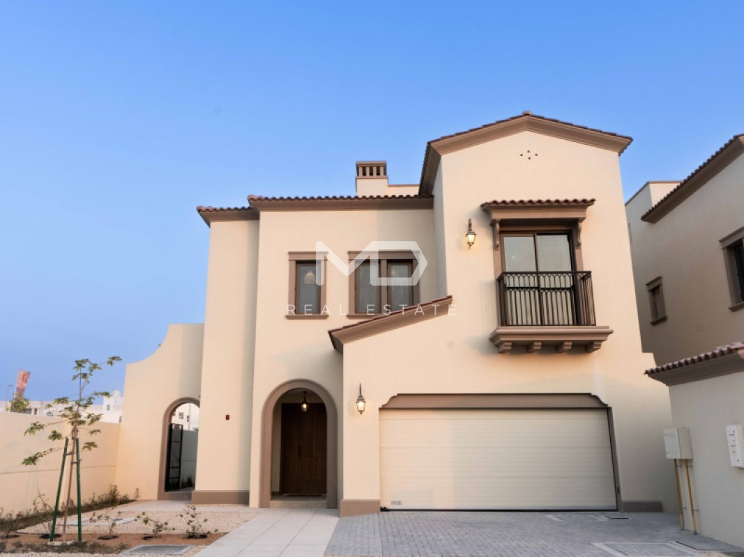 5 bedrooms Villa in Abu Dhabi, UAE No. 47954