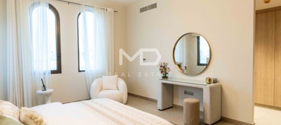 5 bedrooms Villa in Abu Dhabi, UAE No. 47954 15