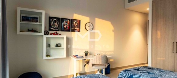 5 bedrooms Villa in Abu Dhabi, UAE No. 47954 11