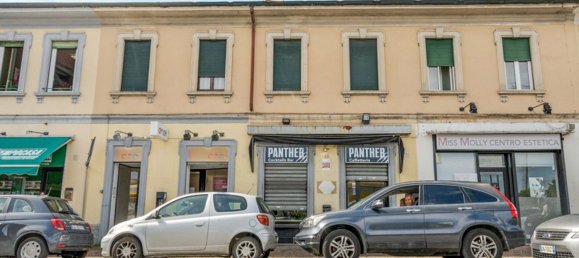 Propiedad comercial en Arcore, Italy 56 m² No. 378463 19