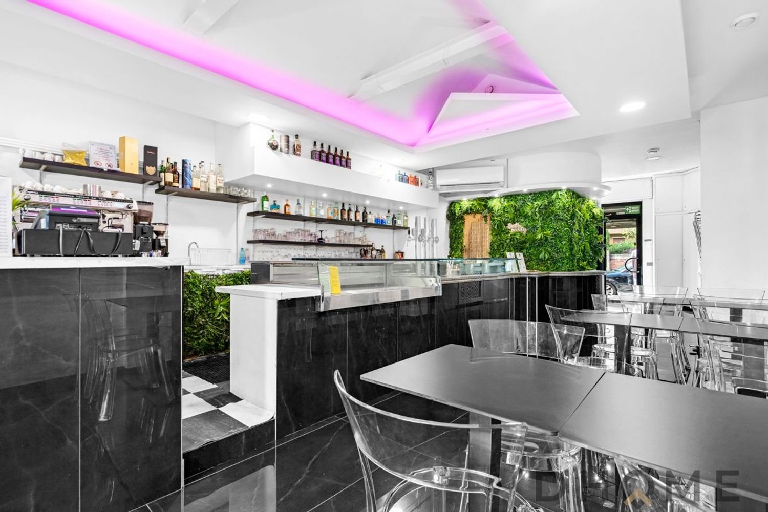 Propiedad comercial en Arcore, Italy 56 m² No. 378463