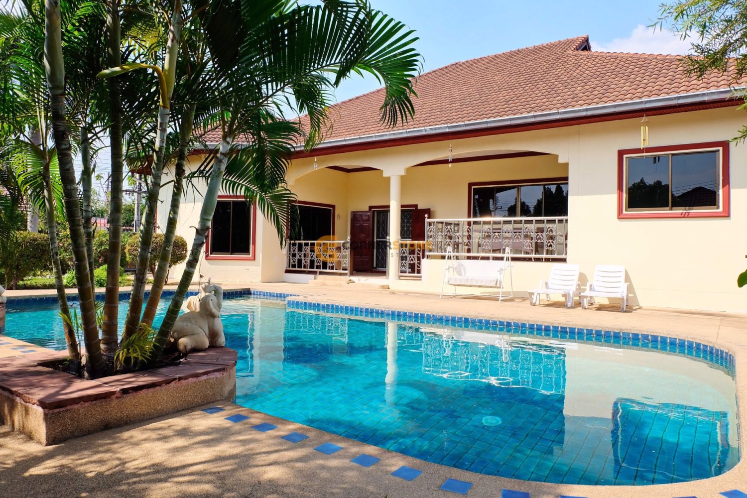 Haus in Pattaya, Thailand 240m², Nr. 77457