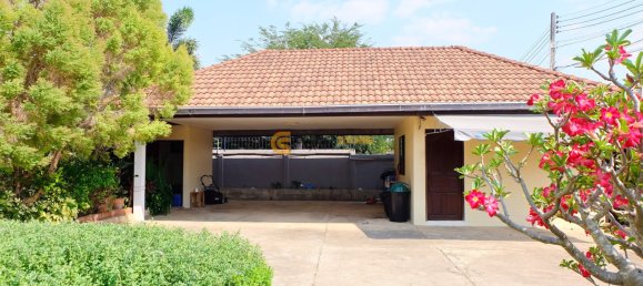 Haus in Pattaya, Thailand 240m², Nr. 77457 18